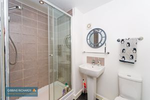 En-Suite Shower Room- click for photo gallery